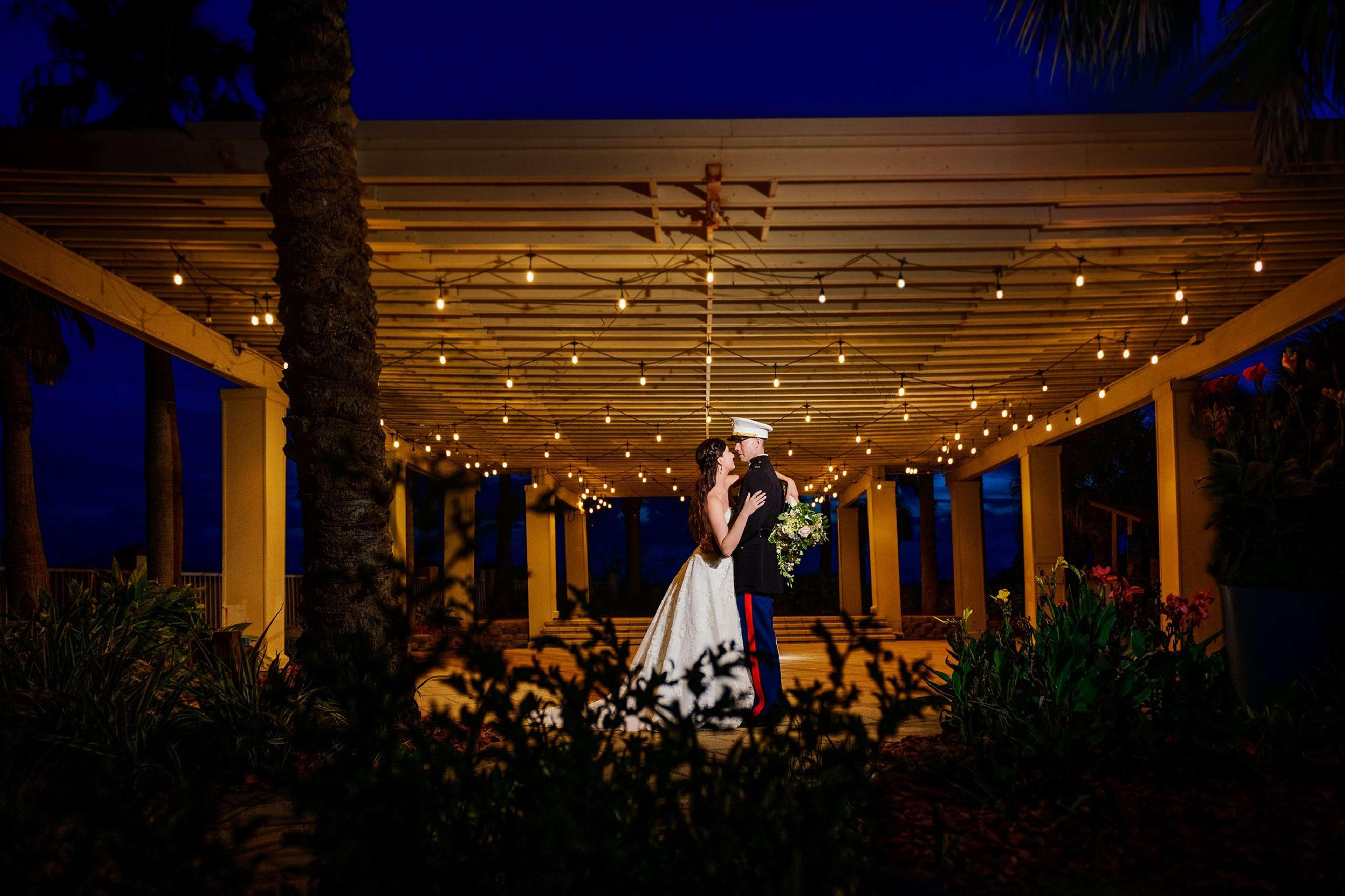 Hilton Pensacola Beach Hotel Exterior foto